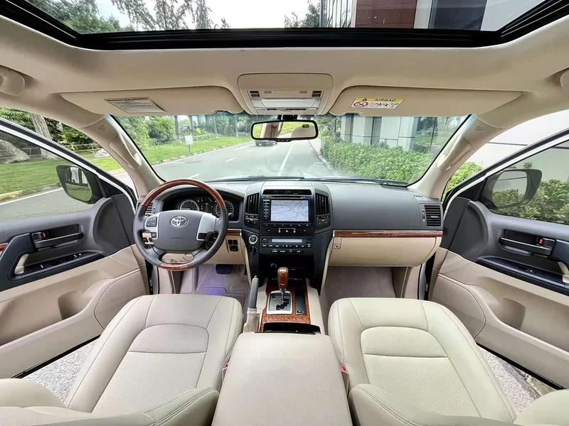 Toyota Land Cruiser (Imported) — фото 14