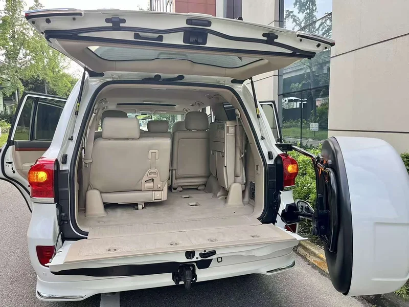 Toyota Land Cruiser (Imported) — фото 18