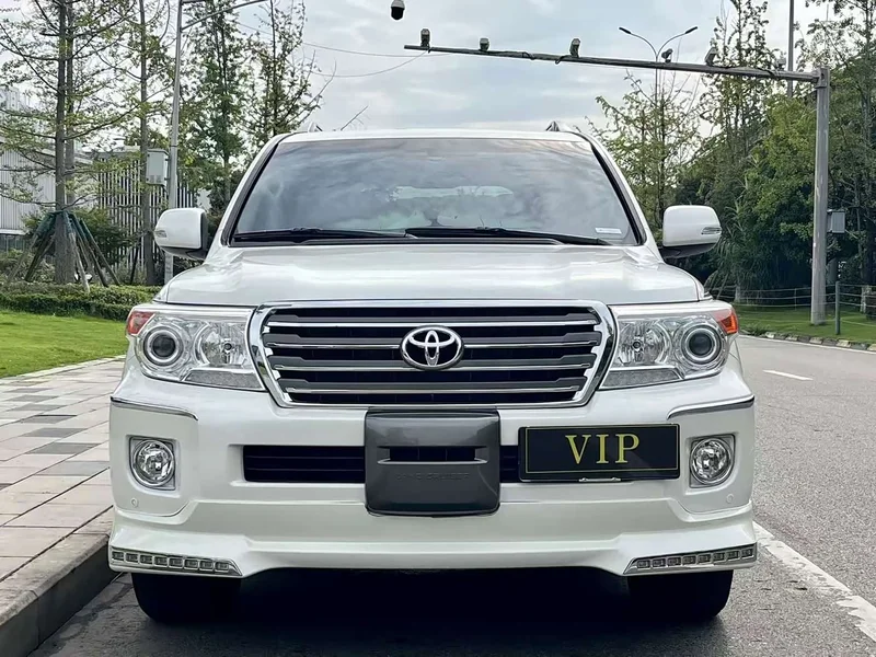 Toyota Land Cruiser (Imported) — фото 2