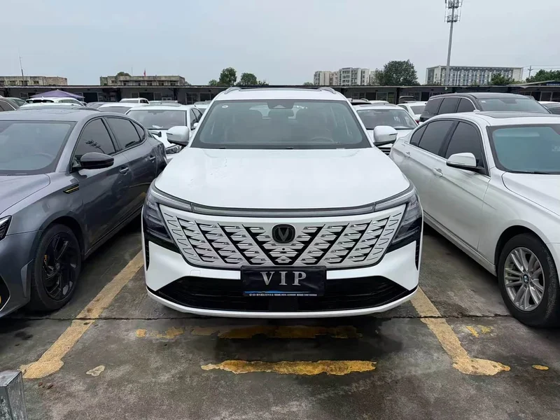 Changan CS75PLUS — фото 2