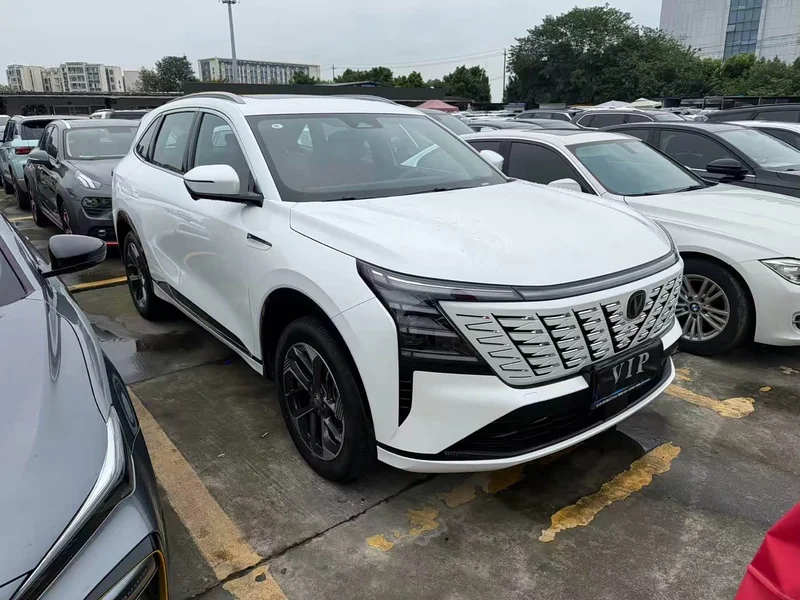 Changan CS75PLUS — фото 3