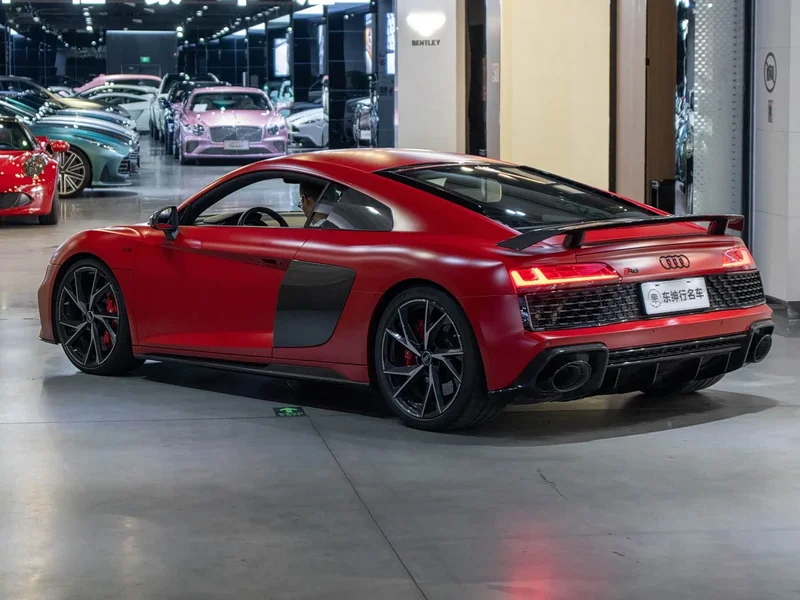 Audi R8 — фото 4