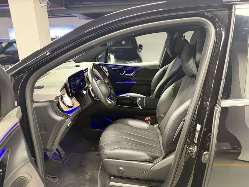 Mercedes-Benz EQE SUV — фото 14