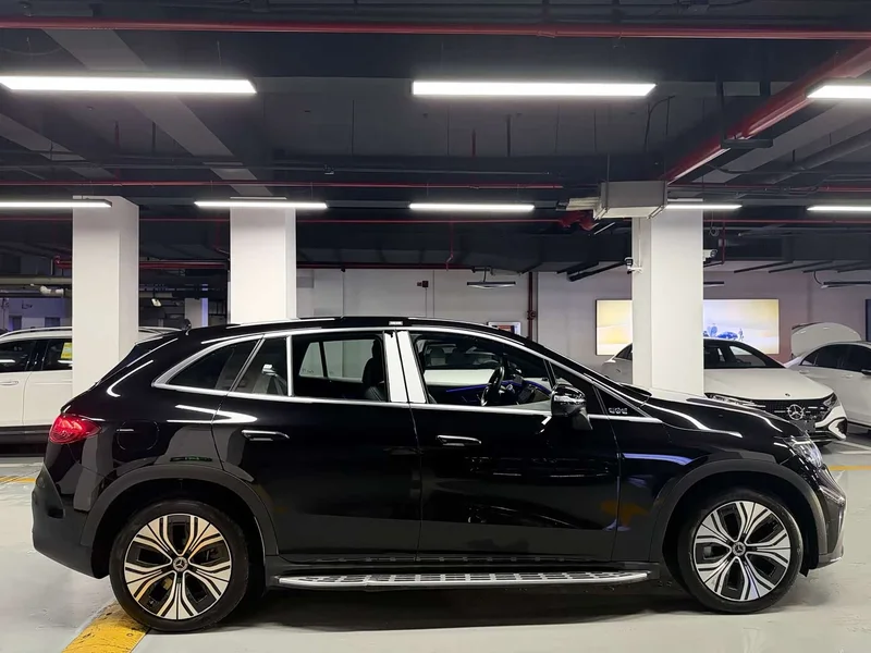 Mercedes-Benz EQE SUV — фото 3