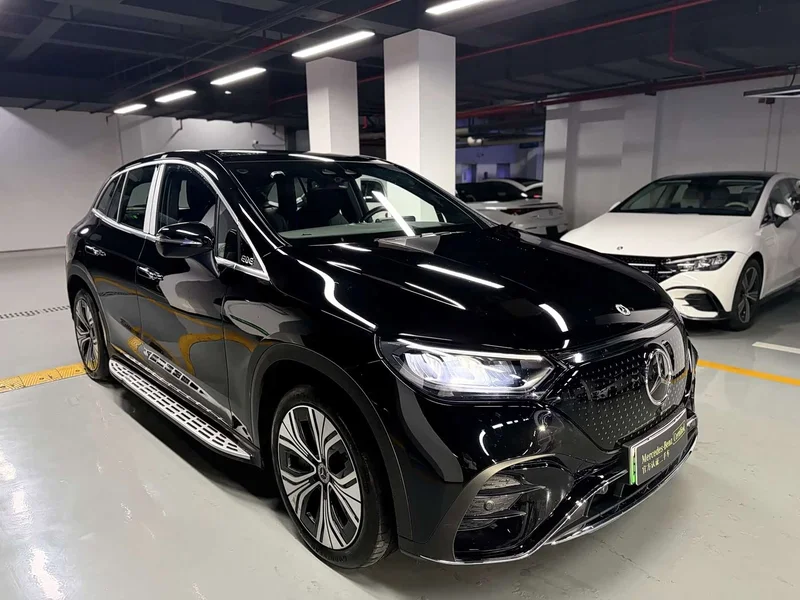 Mercedes-Benz EQE SUV — фото 4
