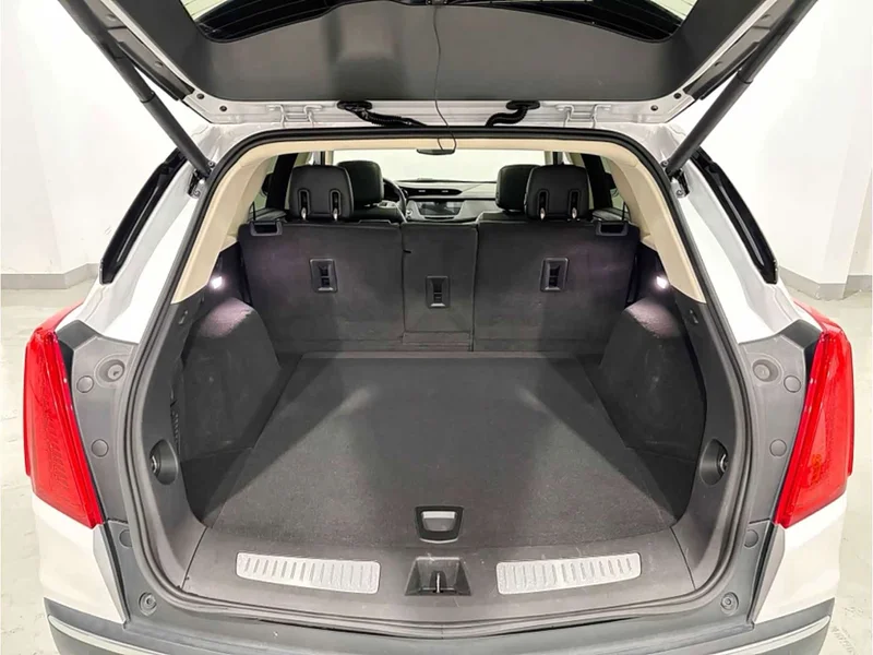 Cadillac XT5 — фото 12