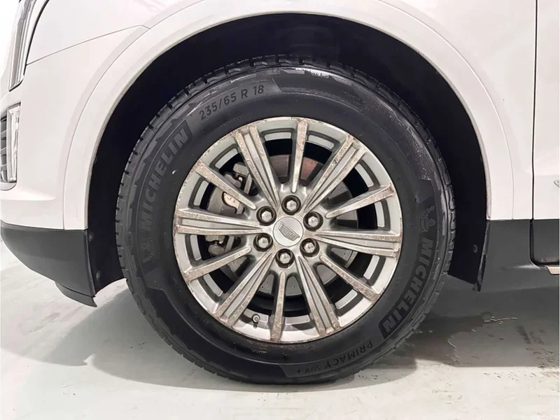 Cadillac XT5 — фото 14