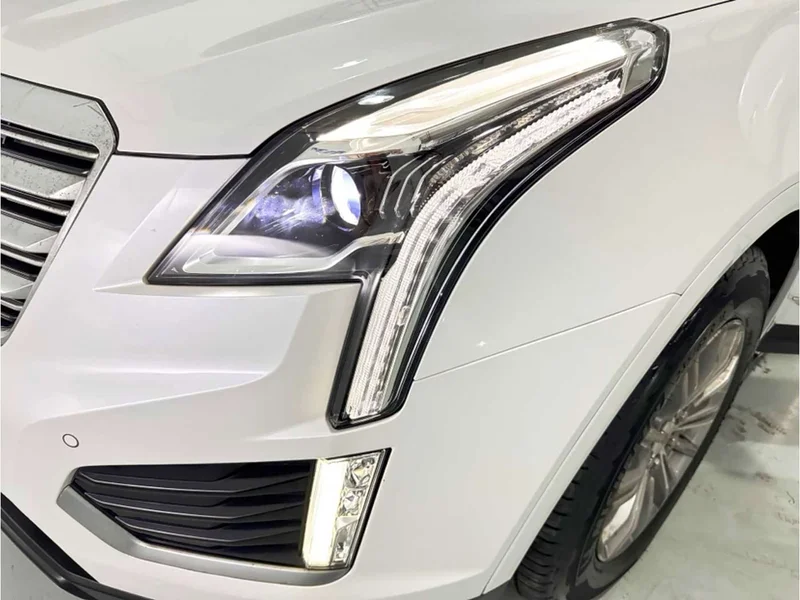 Cadillac XT5 — фото 16