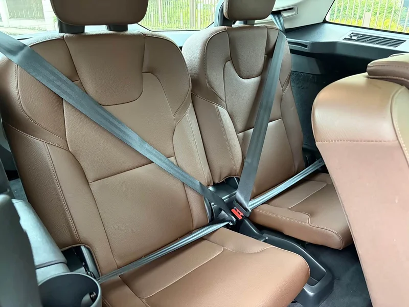 Volvo XC90 — фото 16
