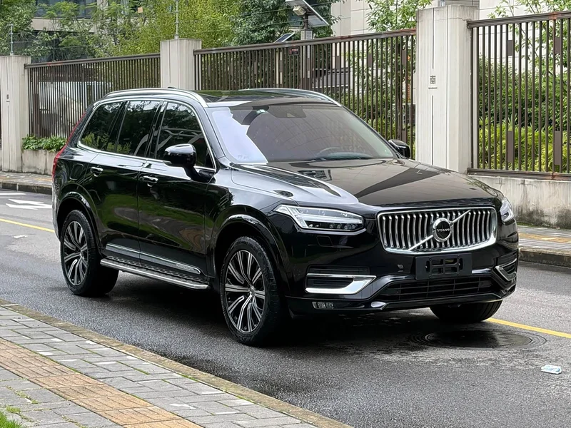 Volvo XC90 — фото 2