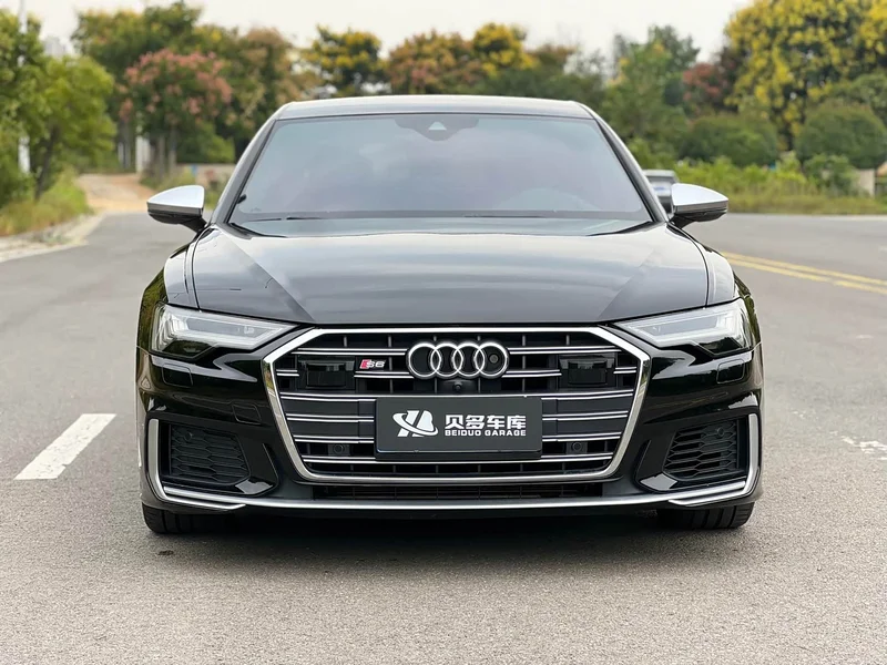 Audi S6 — фото 2