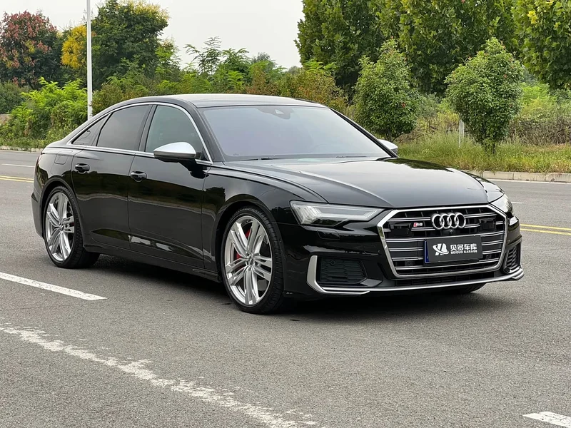 Audi S6 — фото 3