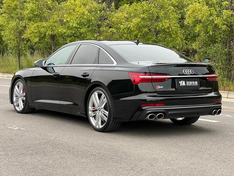 Audi S6 — фото 4