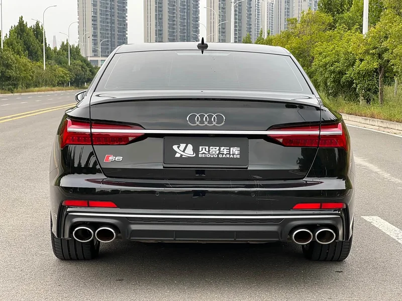 Audi S6 — фото 5