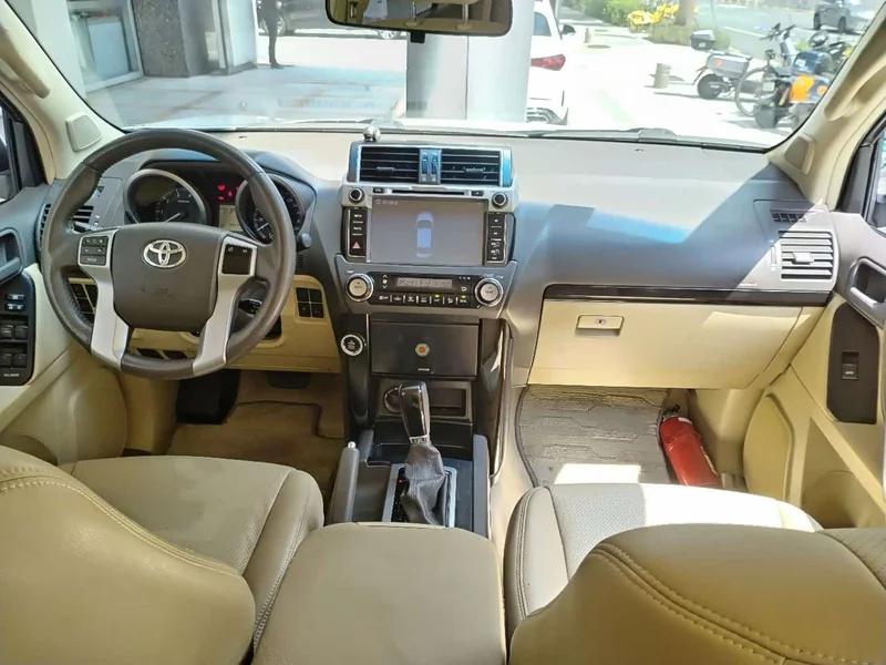 Toyota Prado (Imported) — фото 11