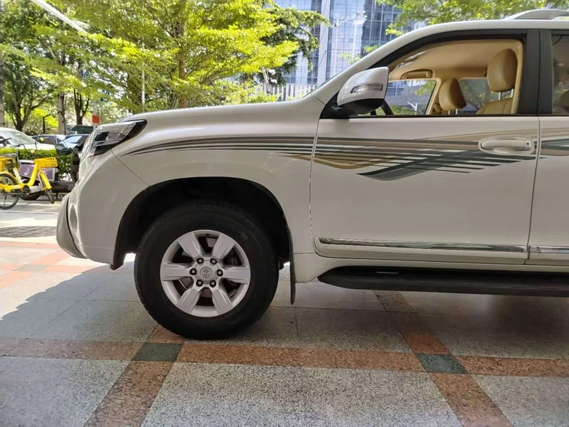 Toyota Prado (Imported) — фото 19