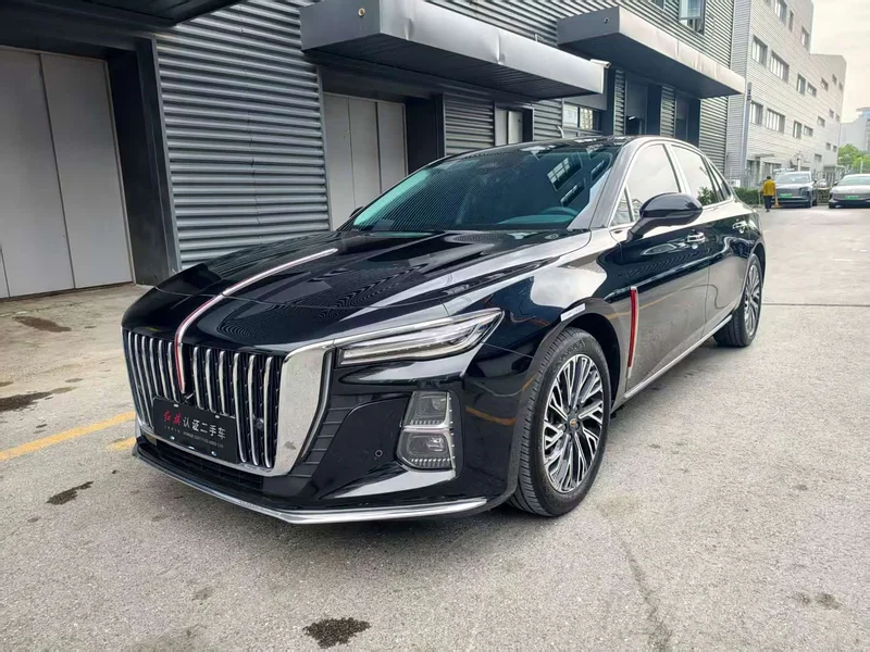 Hongqi H5 — фото 1