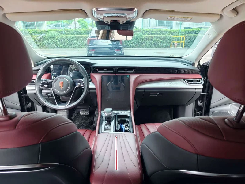 Hongqi H5 — фото 11