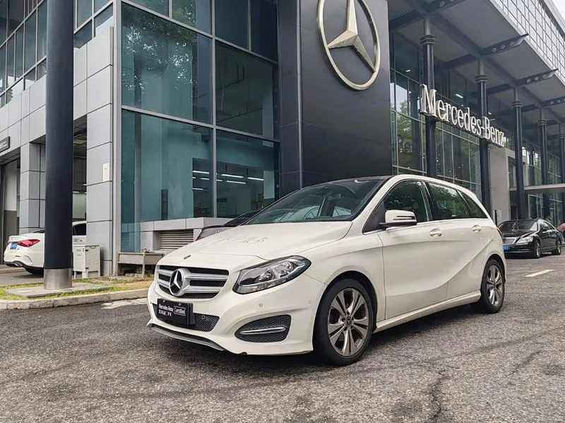 Mercedes-Benz B-Class — фото 1