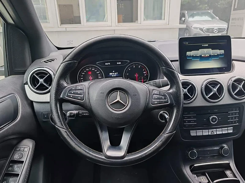 Mercedes-Benz B-Class — фото 13