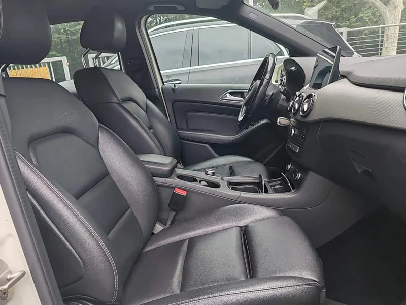 Mercedes-Benz B-Class — фото 16