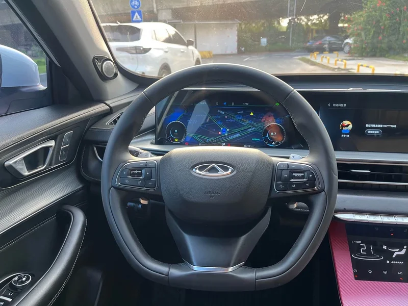 Chery Tiggo 8 Plus — фото 15