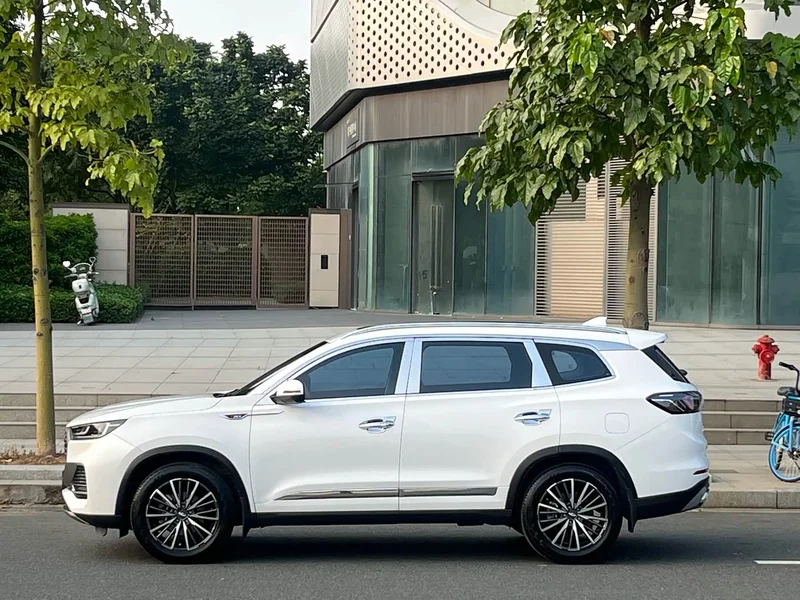 Chery Tiggo 8 Plus — фото 7