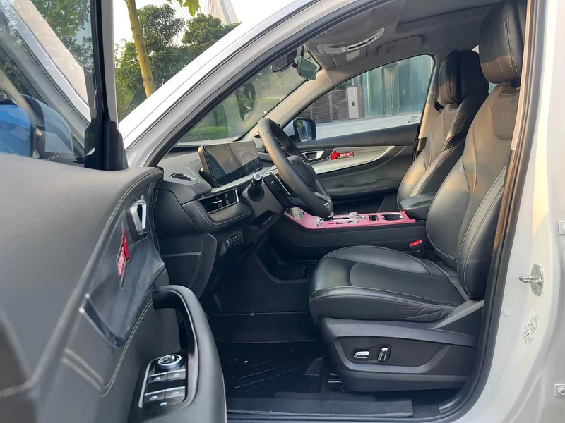 Chery Tiggo 8 Plus — фото 9
