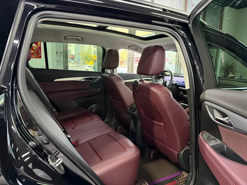 Buick Envision Plus — фото 10