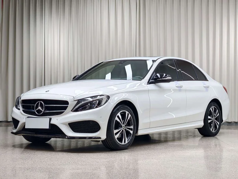 Mercedes-Benz C-Class — фото 1