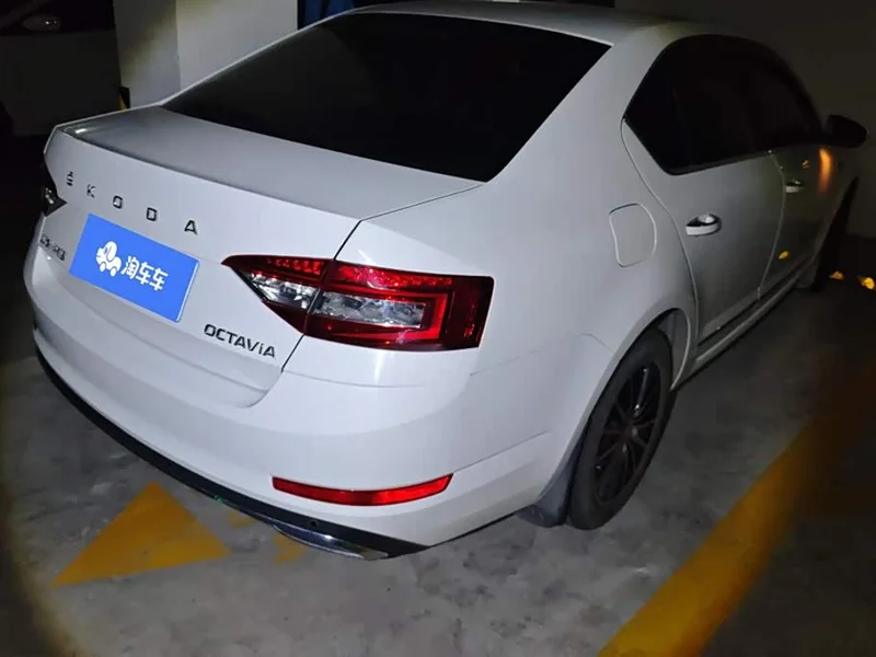 Volkswagen Octavia — фото 3