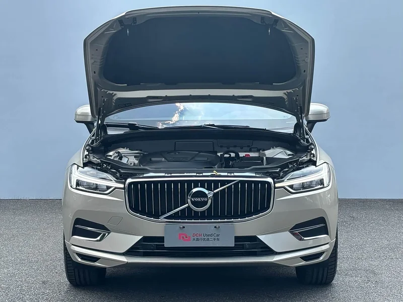 Volvo XC60 — фото 9