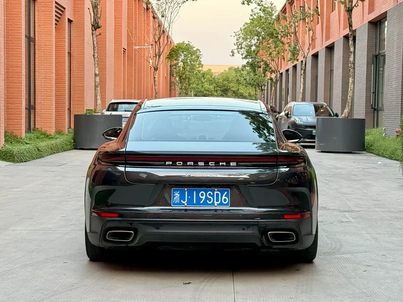 Porsche Panamera — фото 4