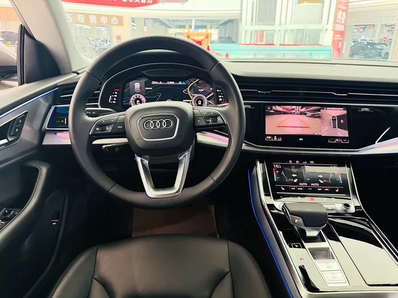 Audi Q8 — фото 11