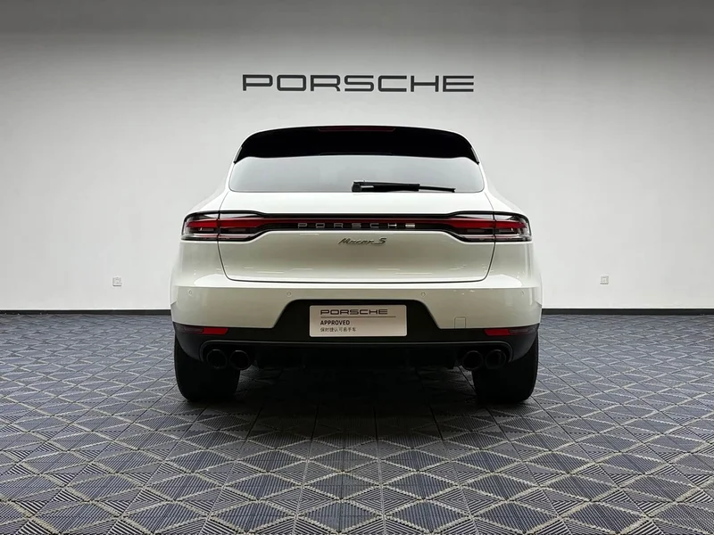 Porsche Macan — фото 16