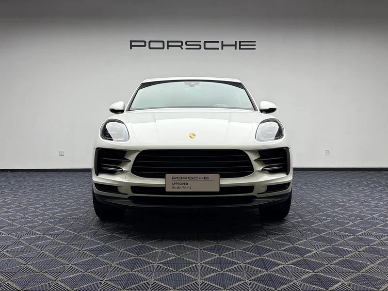 Porsche Macan — фото 17