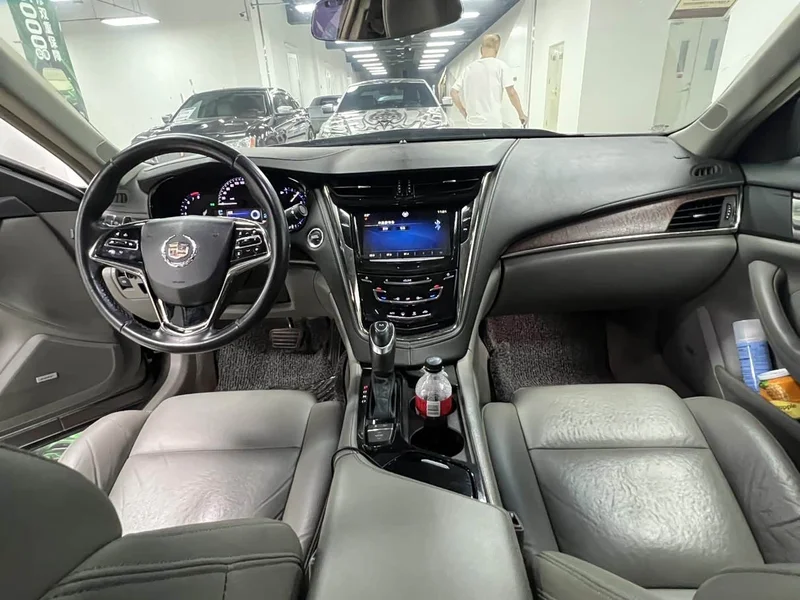 Cadillac CTS — фото 29