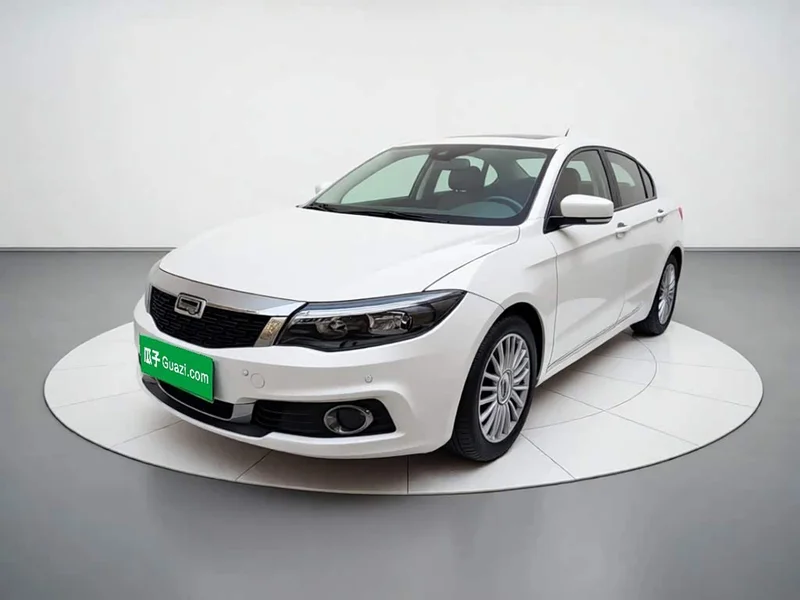 Qoros 3 — фото 1