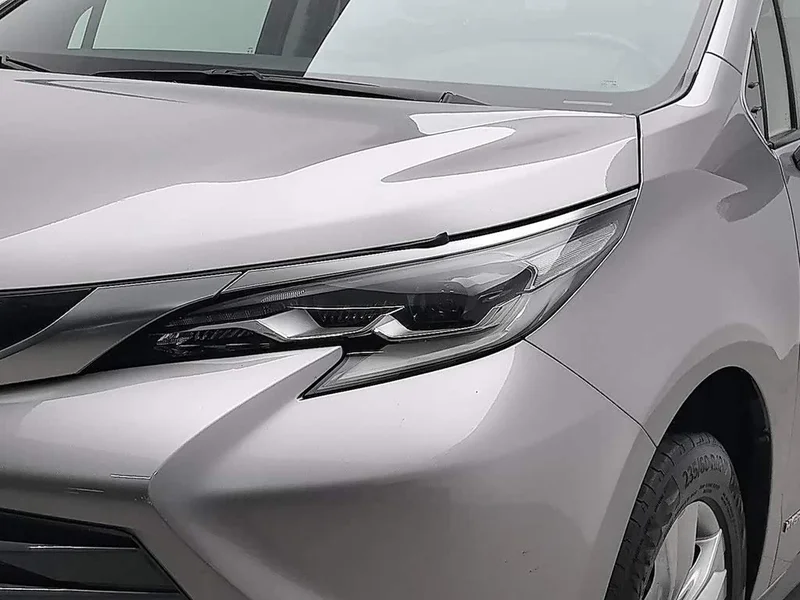 Toyota Sienna — фото 7