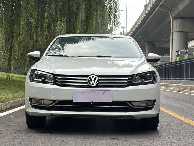 Volkswagen Passat — фото 2