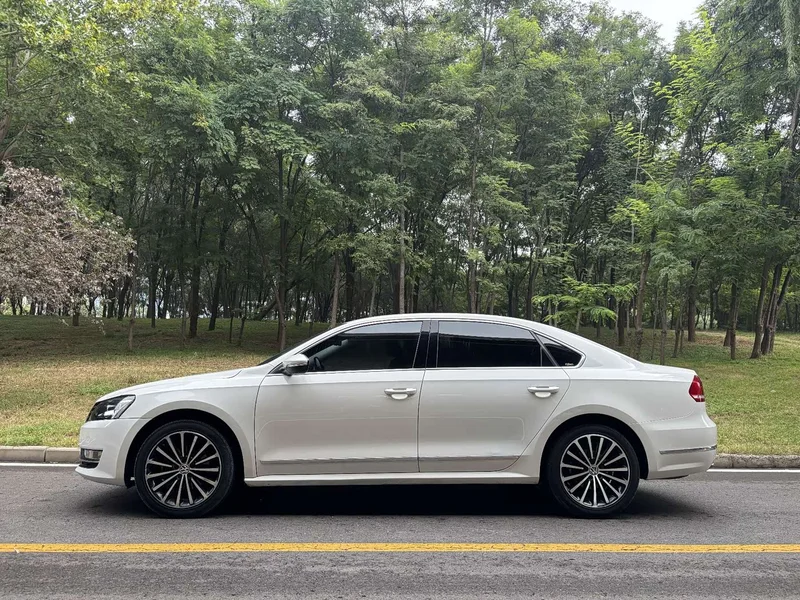 Volkswagen Passat — фото 3