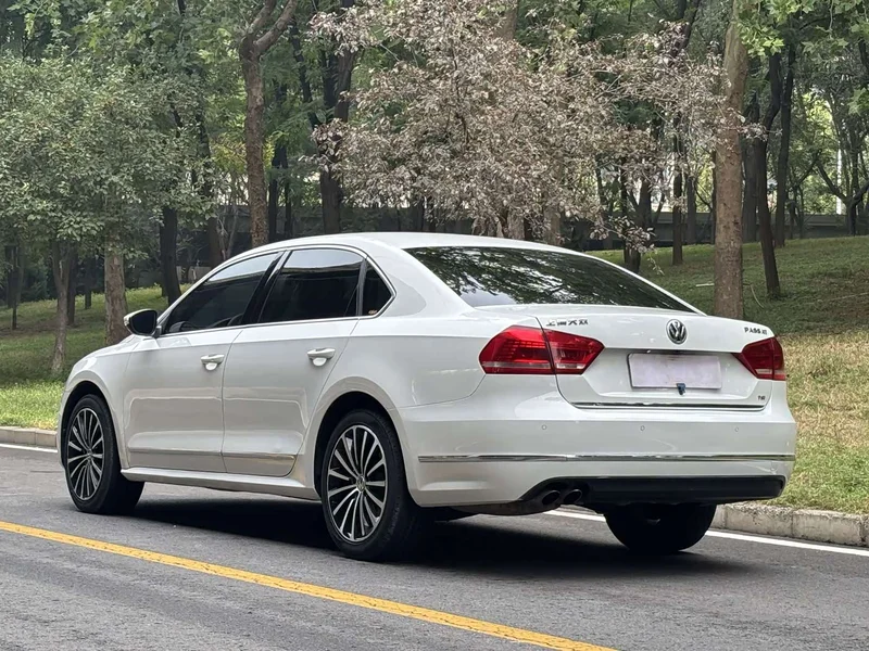 Volkswagen Passat — фото 4