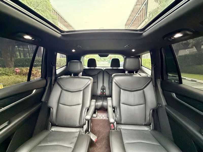 Cadillac XT6 — фото 15