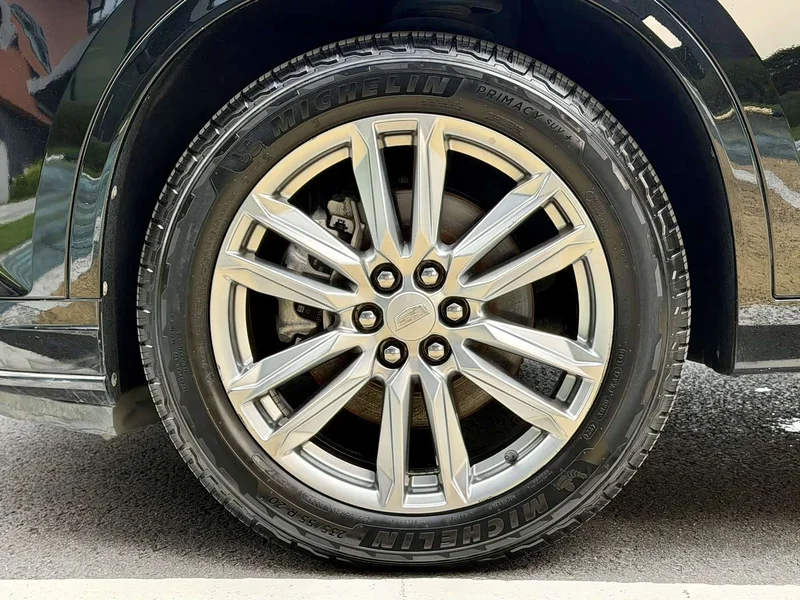 Cadillac XT6 — фото 19