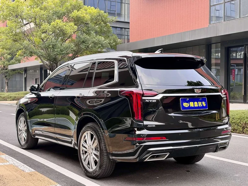 Cadillac XT6 — фото 20