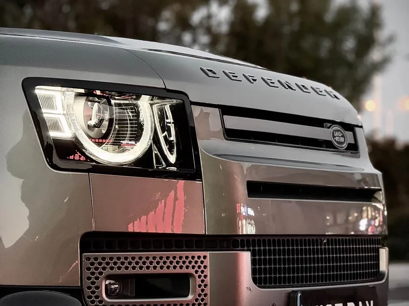 Land Rover Defender — фото 16