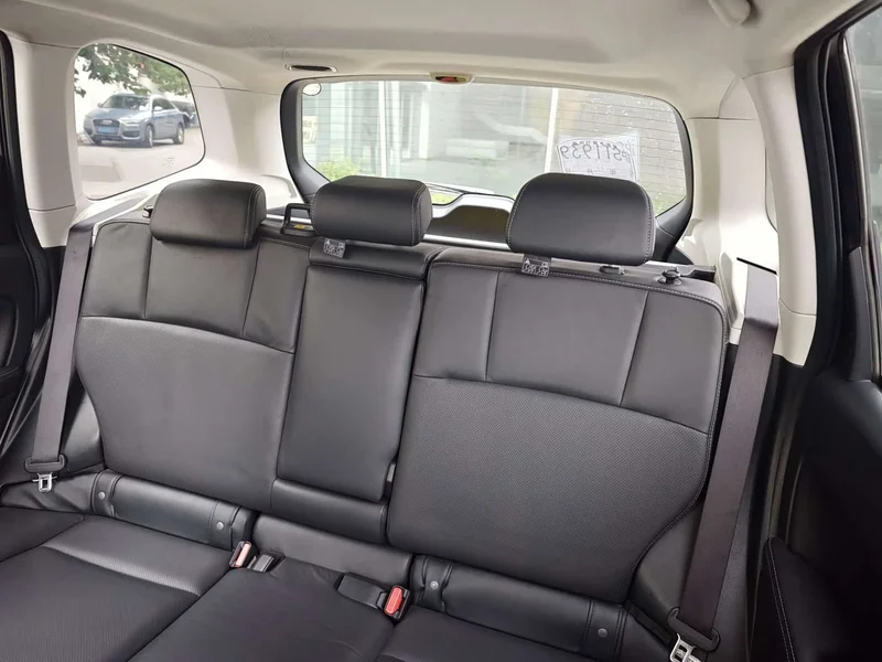 Subaru Forester — фото 8