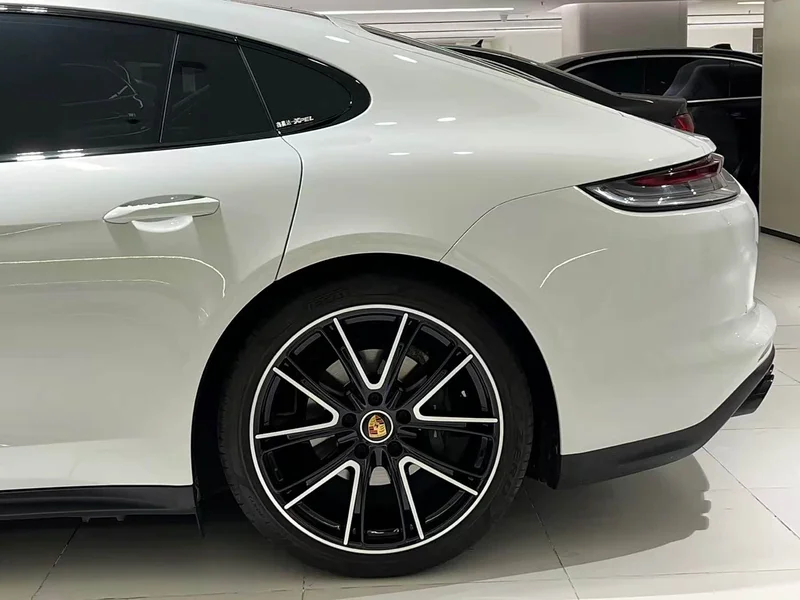 Porsche Panamera — фото 11