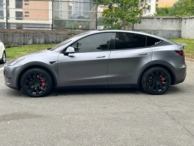 Tesla Model Y — фото 4