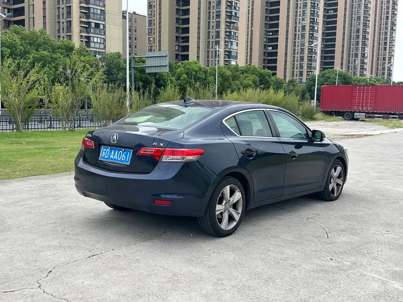 Acura ILX — фото 4